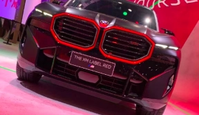 宝马上海车展发布多款电动化车型，i7 M70L全球首秀引人关注