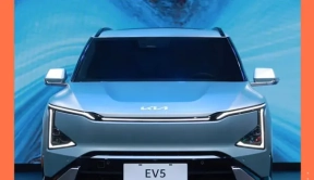 起亚EV5携“百变生活智舱”成都车展全球首秀