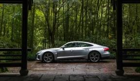 Audi e-tron GT：科技的精灵，文化的使者