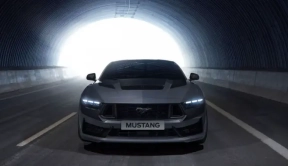 5.0L排量 V8发动机，这样的Mustang Dark Horse谁能不爱？