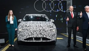 奥迪Q6 e-tron预批量生产车成功下线