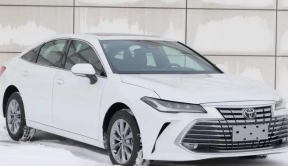 现款19.98万起售，新款丰田亚洲龙实车曝光，提供三种动力可选
