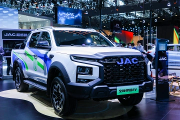 国内首款智能纯电四驱大皮卡，江淮全新悍途EV将亮相2024北京国际车展