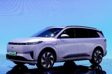 东风奕派上新家庭智能大型SUV eπ008  预售五小时订单破万