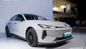11.49万元起售，长安汽车北京车展发布第二代UNI-V智电iDD