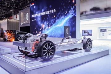 赛力斯汽车闪耀北京车展，向智电融合的新豪华战略奋勇迈进