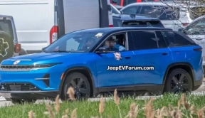 Jeep全新Wagoneer S旗舰SUV路试实车曝光，2025年上市 