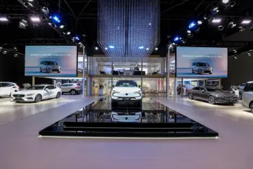 2024重庆车展正式启幕，北欧高智感纯电SUV EX30重庆耀目上市
