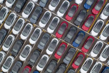 加拿大据报拟向中国电动汽车征收新关税