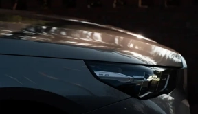 解读全新BMW i5：“智电时代”，TA如何让“豪华”回归本源？